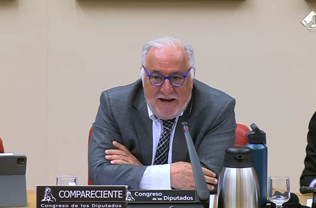 Pere Navarro reconoce los problemas en DGT por la falta de administrativos