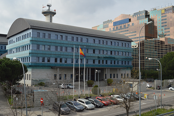 CNAE y DGT se reúnen el 5 de junio en busca de soluciones al problema de exámenes