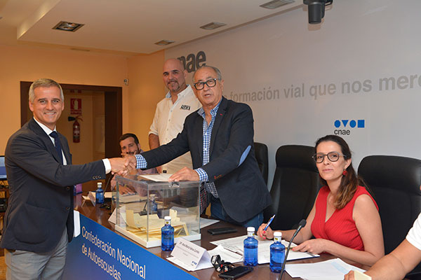 Enrique Lorca, reelegido hoy al frente de CNAE