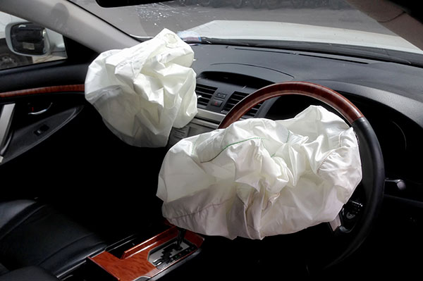 SEAT arregla gratuitamente los airbags defectuosos de sus modelos
