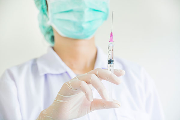 CNAE pide que los profesionales del sector se vacunen con los del Grupo 6